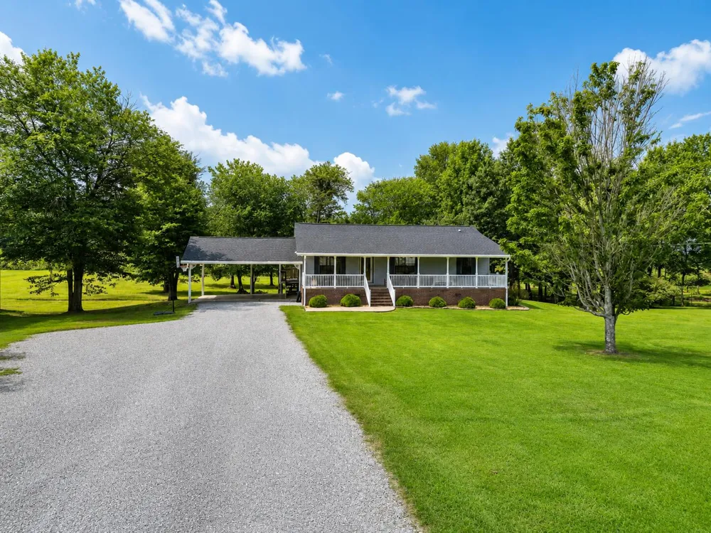 1183 County Road 147 Henagar, AL 35978