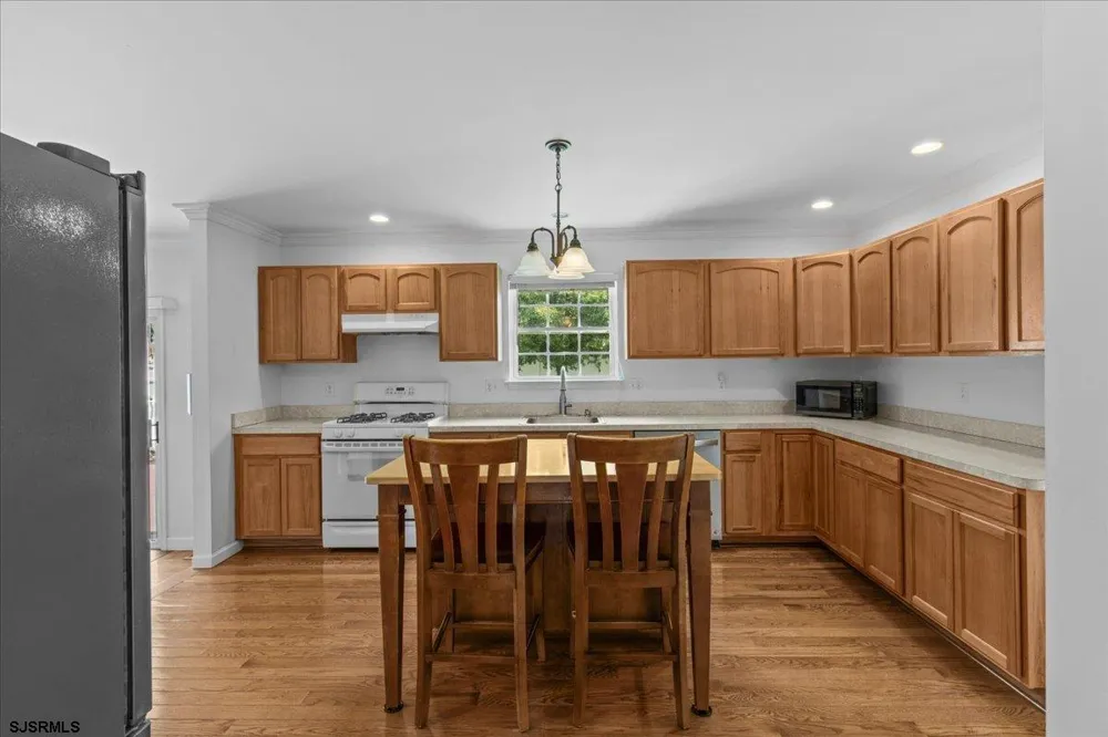412 S Fir Ave Galloway Township, NJ 08205