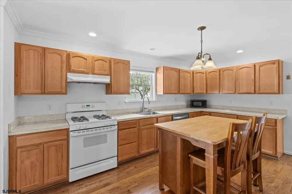 412 S Fir Ave Galloway Township, NJ 08205