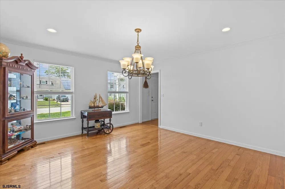 412 S Fir Ave Galloway Township, NJ 08205