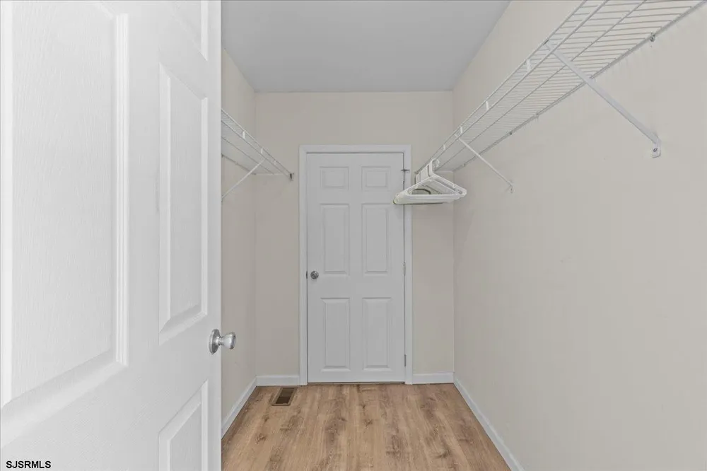 412 S Fir Ave Galloway Township, NJ 08205