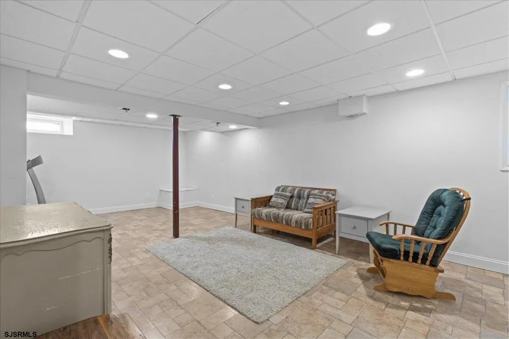 412 S Fir Ave Galloway Township, NJ 08205
