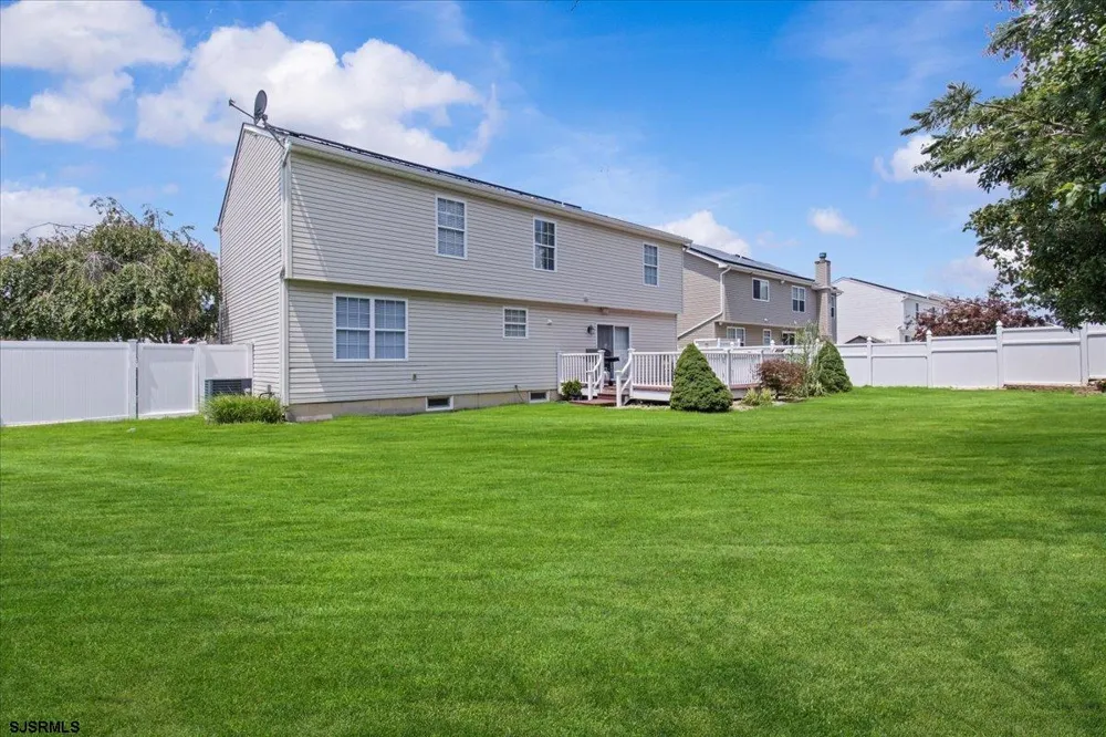 412 S Fir Ave Galloway Township, NJ 08205