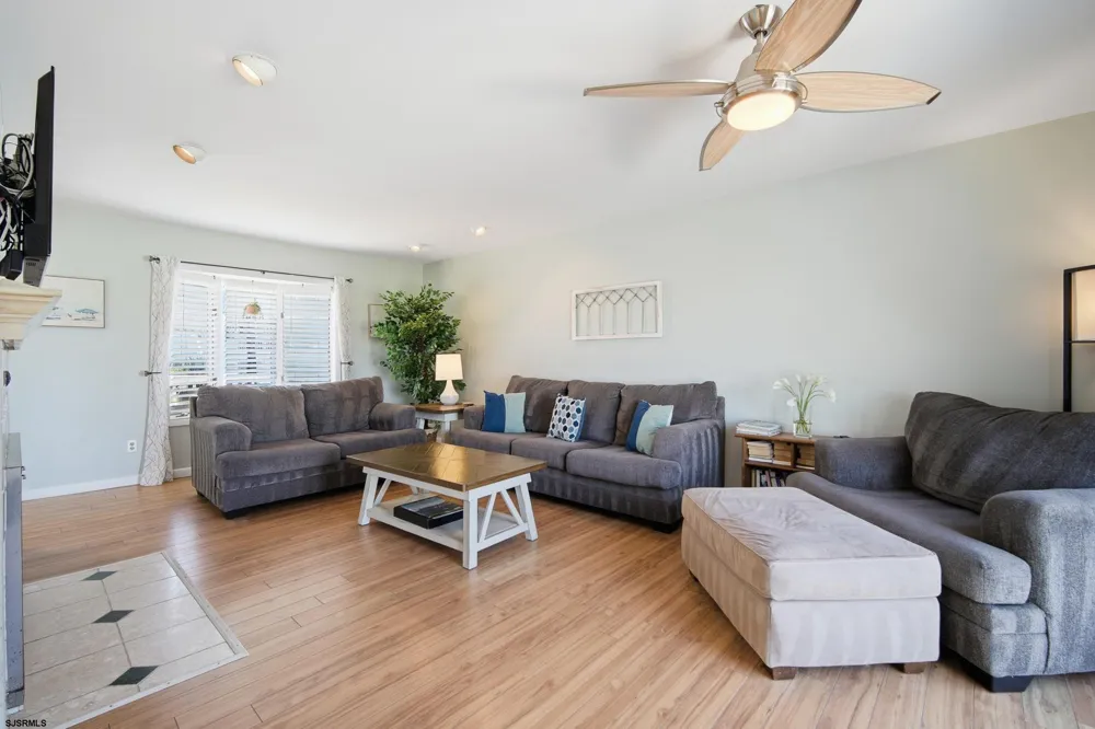 809 E Evans Blvd Brigantine, NJ 08203