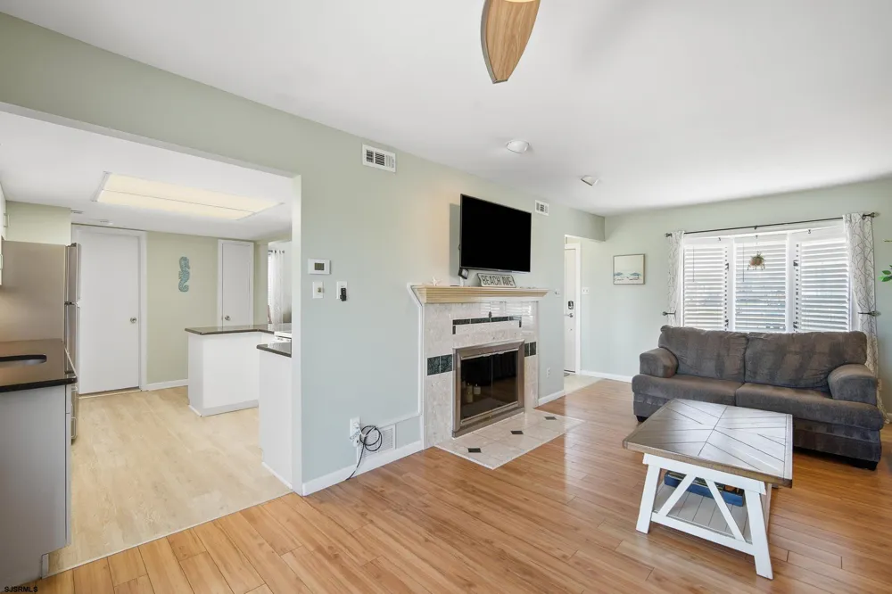 809 E Evans Blvd Brigantine, NJ 08203