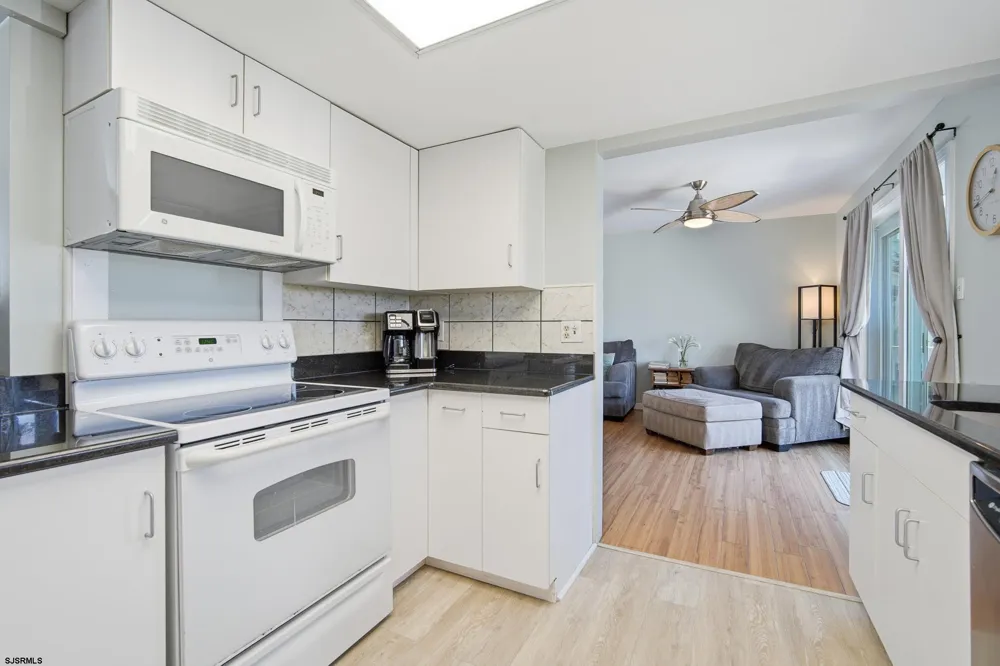 809 E Evans Blvd Brigantine, NJ 08203