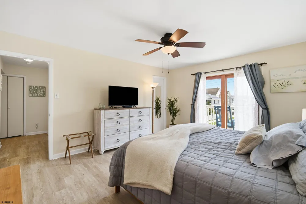 809 E Evans Blvd Brigantine, NJ 08203