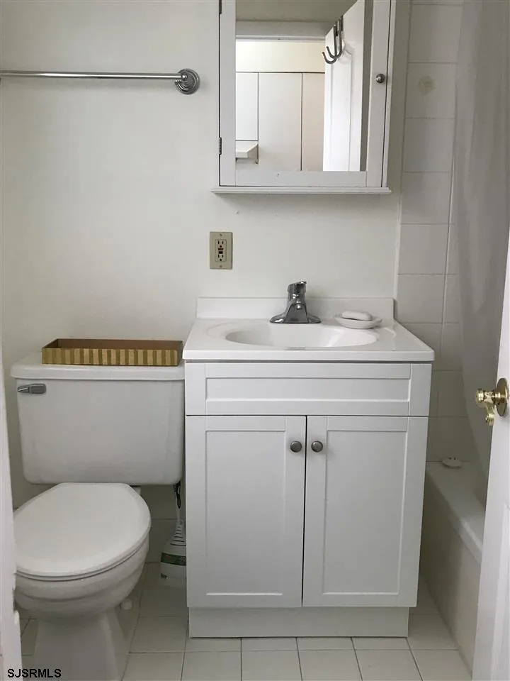 111 S Dudley Ventnor, NJ 08406