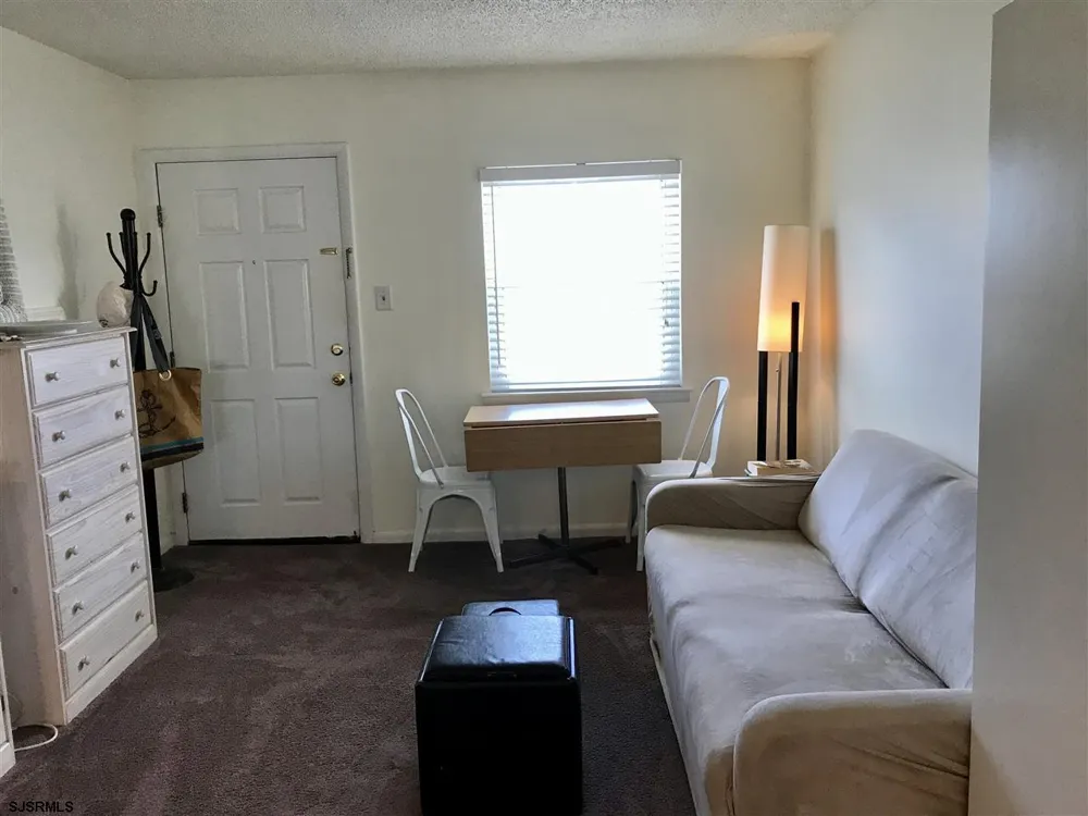 111 S Dudley Ventnor, NJ 08406