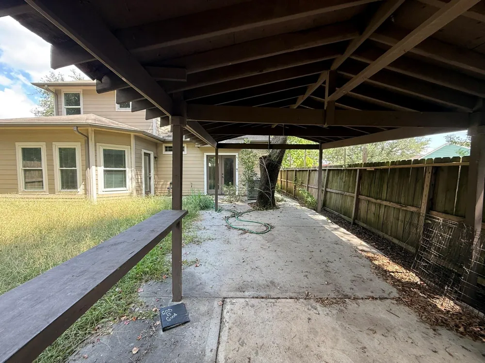 1004 Bonnie Street South Houston, TX 77587