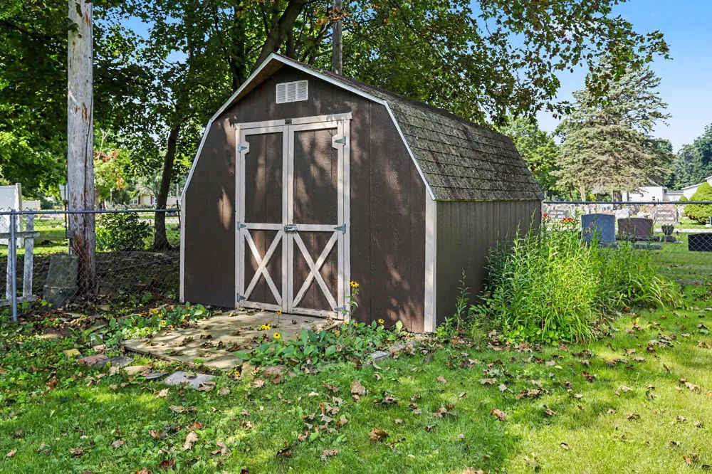 1207 Wilson Avenue Sturgis, MI 49091