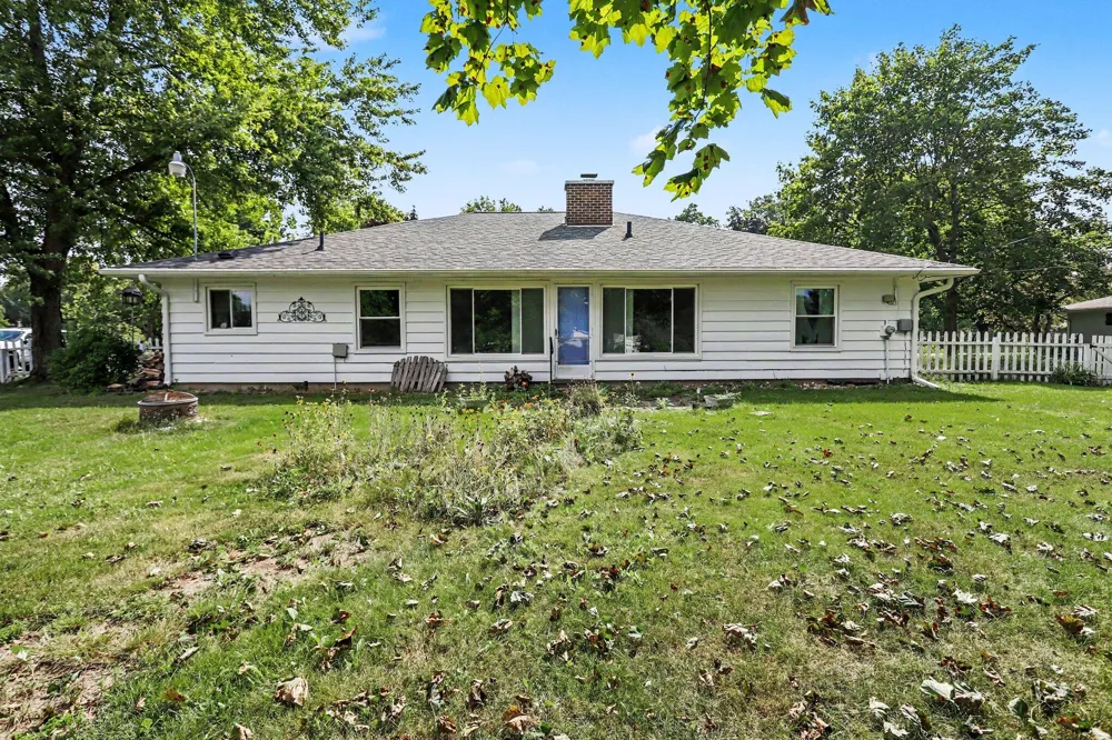 1207 Wilson Avenue Sturgis, MI 49091