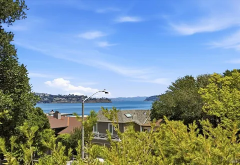 5 Sausalito Boulevard ##1