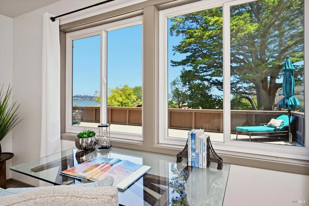 5 Sausalito Boulevard ##1 Sausalito, CA 94965