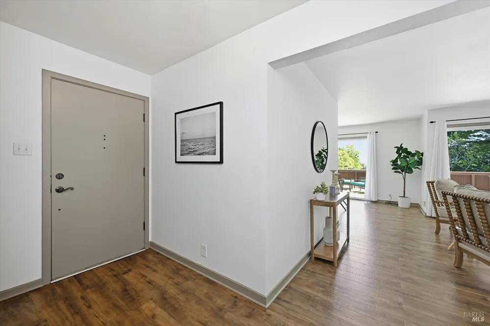 5 Sausalito Boulevard ##1 Sausalito, CA 94965