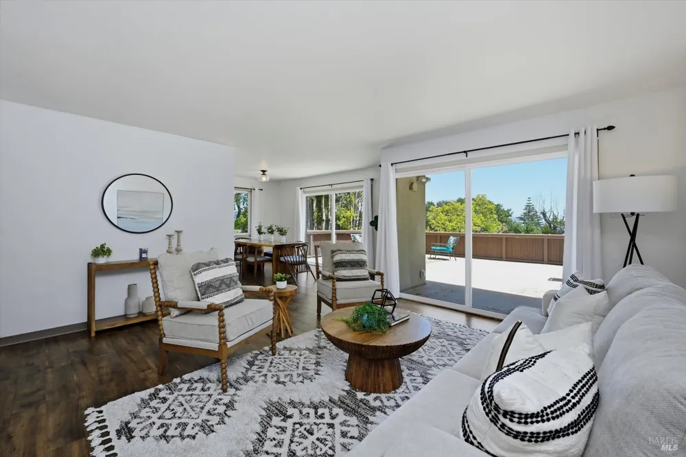 5 Sausalito Boulevard ##1 Sausalito, CA 94965