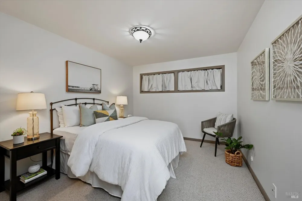5 Sausalito Boulevard ##1 Sausalito, CA 94965