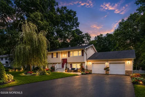 41 Walter Drive