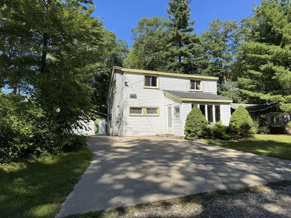 2443 Valley Avenue Baldwin Township, MI 48730