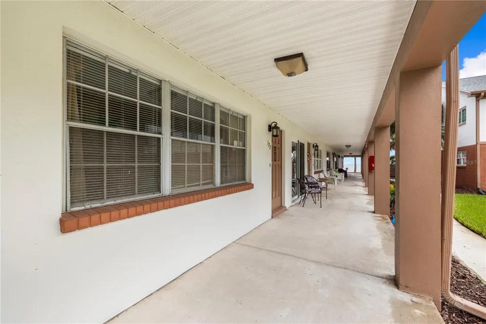 650 PINELLAS POINT DRIVE S #122 St Petersburg, FL 33705