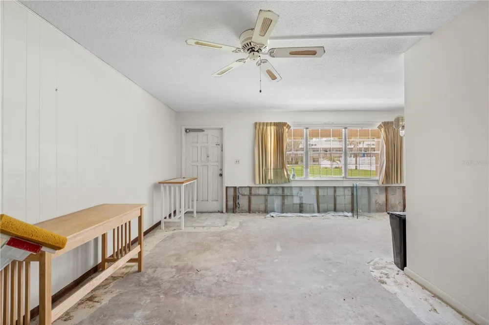 650 PINELLAS POINT DRIVE S #122 St Petersburg, FL 33705