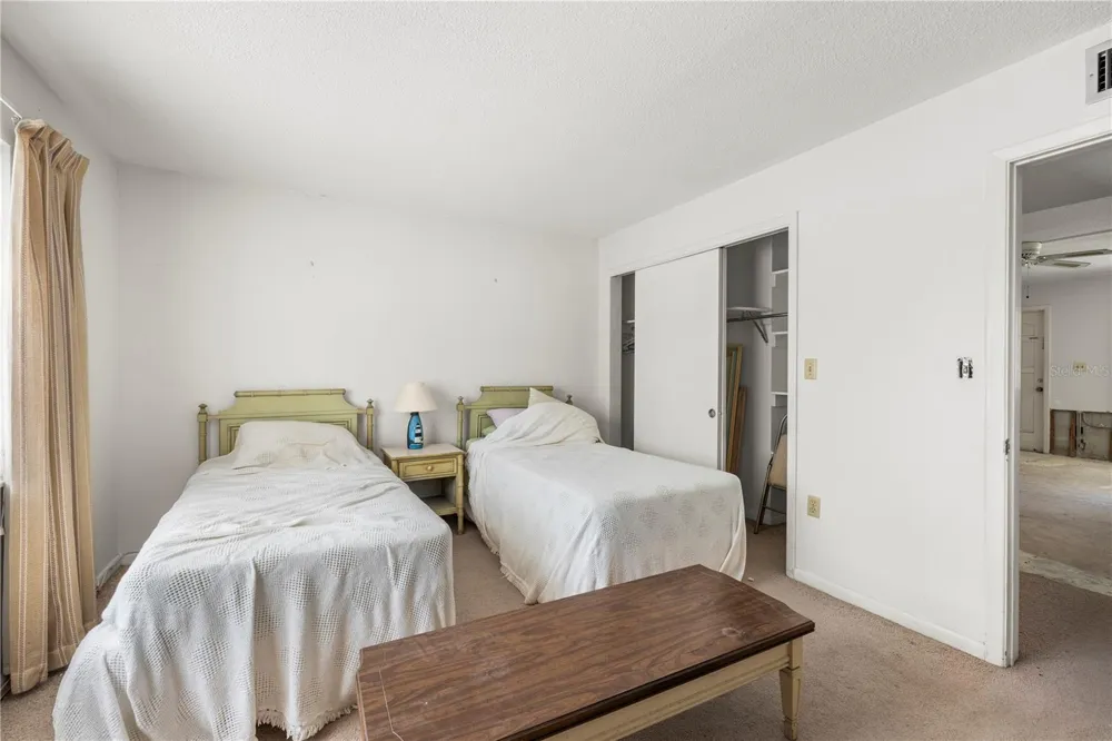 650 PINELLAS POINT DRIVE S #122 St Petersburg, FL 33705