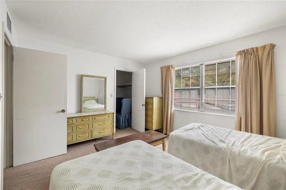 650 PINELLAS POINT DRIVE S #122 St Petersburg, FL 33705