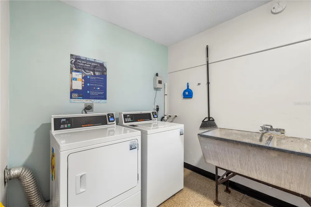 650 PINELLAS POINT DRIVE S #122 St Petersburg, FL 33705
