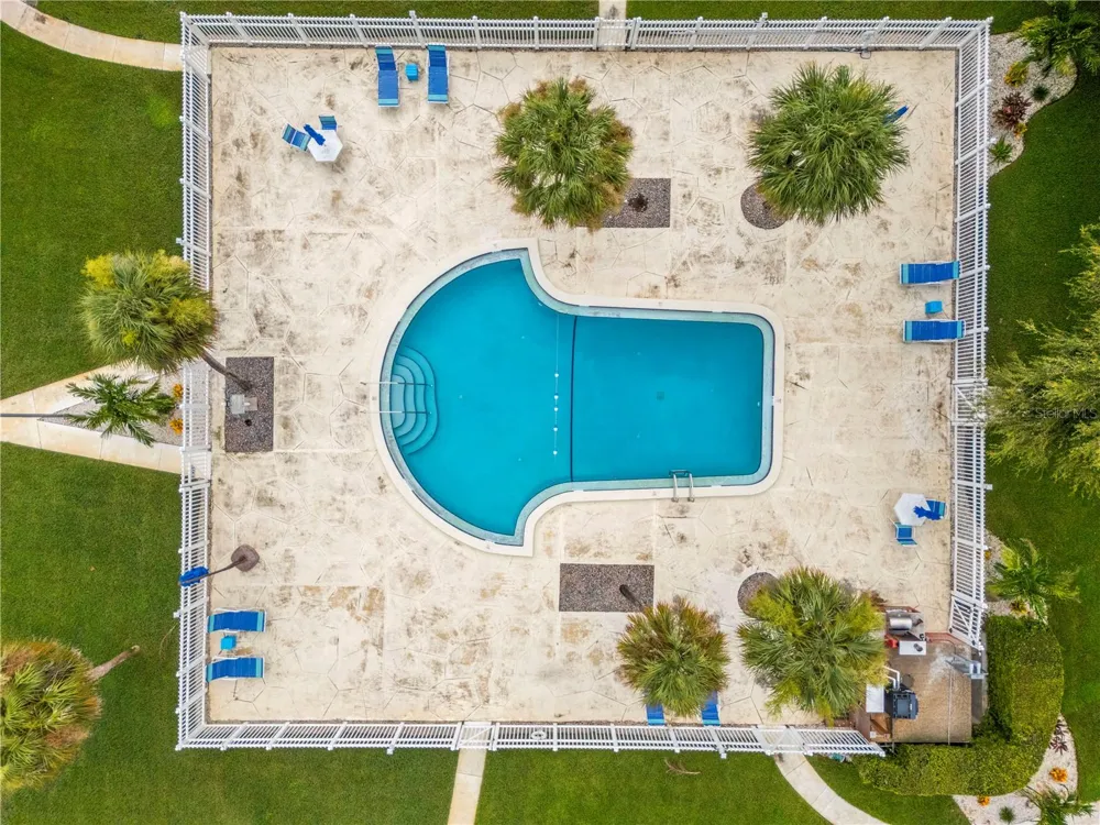 650 PINELLAS POINT DRIVE S #122 St Petersburg, FL 33705