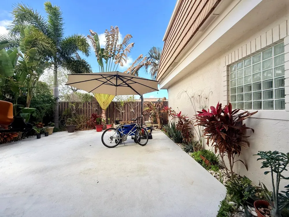 11584 WINCHESTER DRIVE Palm Beach Gardens, FL 33410
