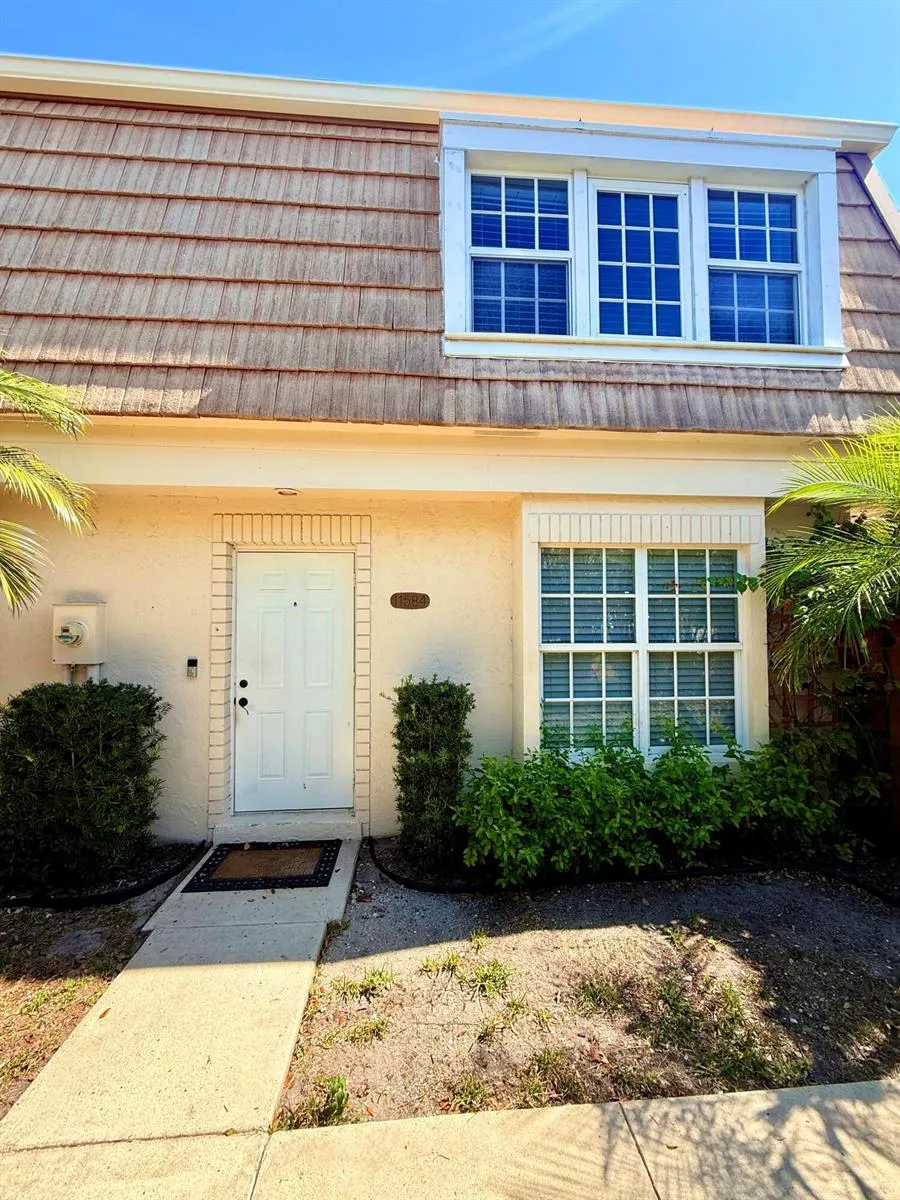 11584 WINCHESTER DRIVE Palm Beach Gardens, FL 33410