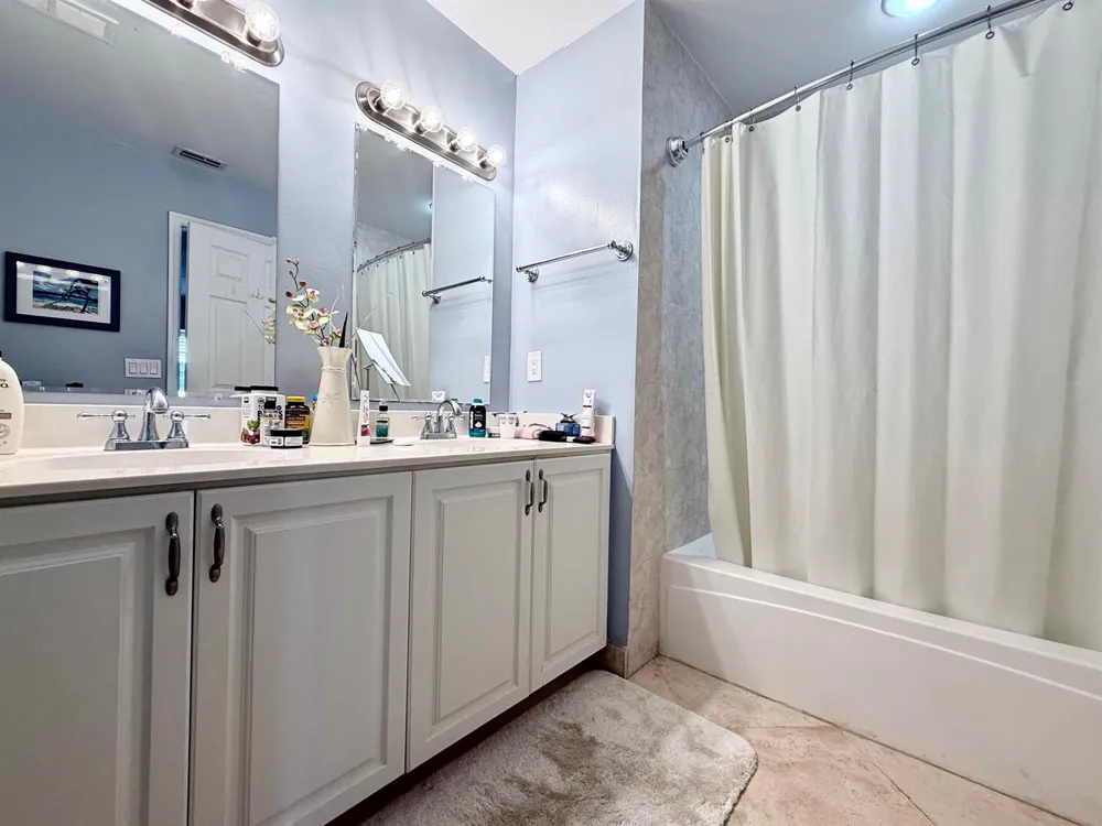 11584 WINCHESTER DRIVE Palm Beach Gardens, FL 33410