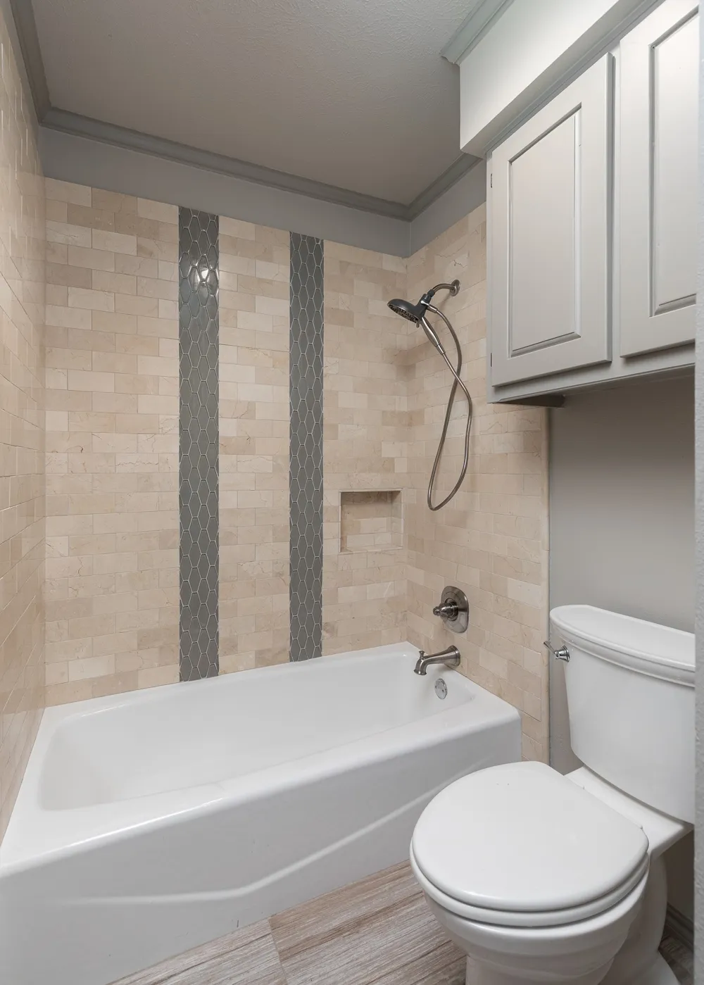 15607 GOLDEN CREEK Dallas, TX 75248