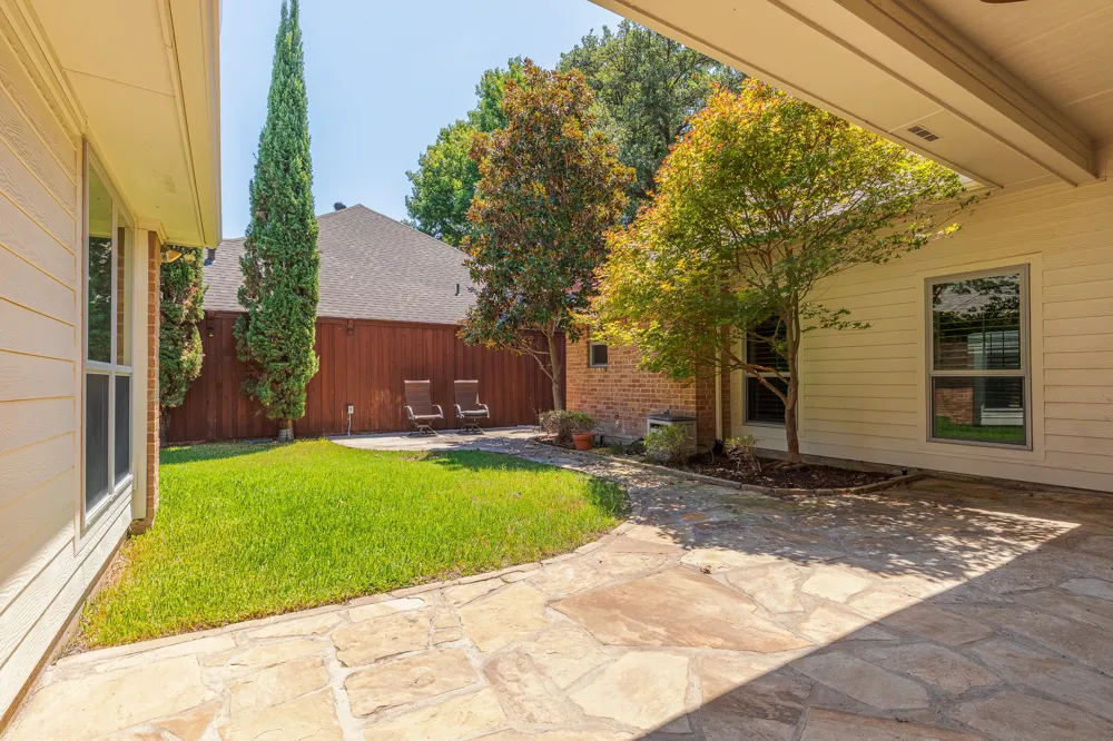 15607 GOLDEN CREEK Dallas, TX 75248