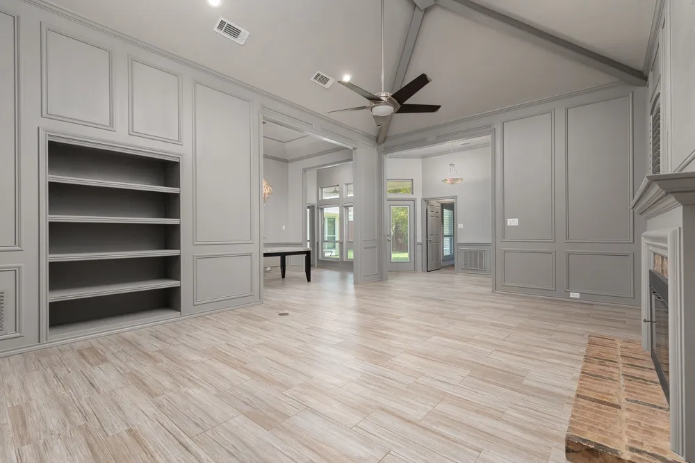 15607 GOLDEN CREEK Dallas, TX 75248