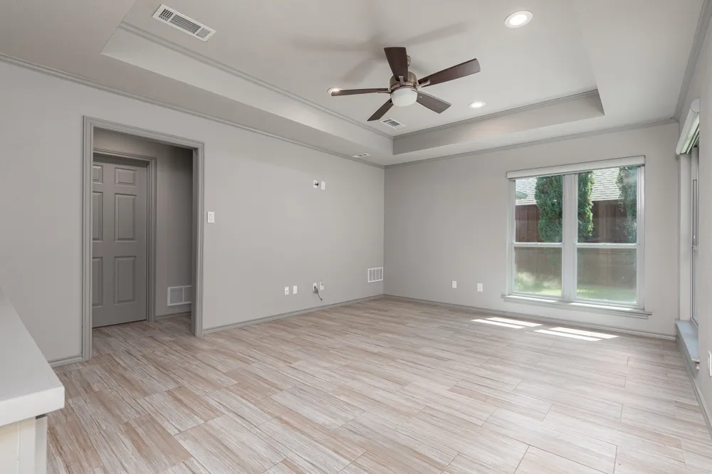 15607 GOLDEN CREEK Dallas, TX 75248