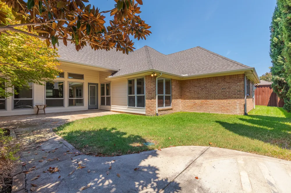 15607 GOLDEN CREEK Dallas, TX 75248