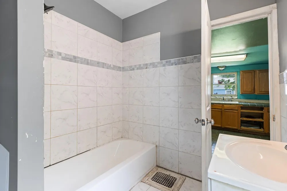 815 E Front Street Adrian, MI 49221