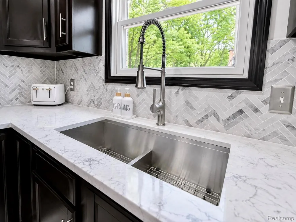 7700 Kitchen Road Wales Township, MI 48027