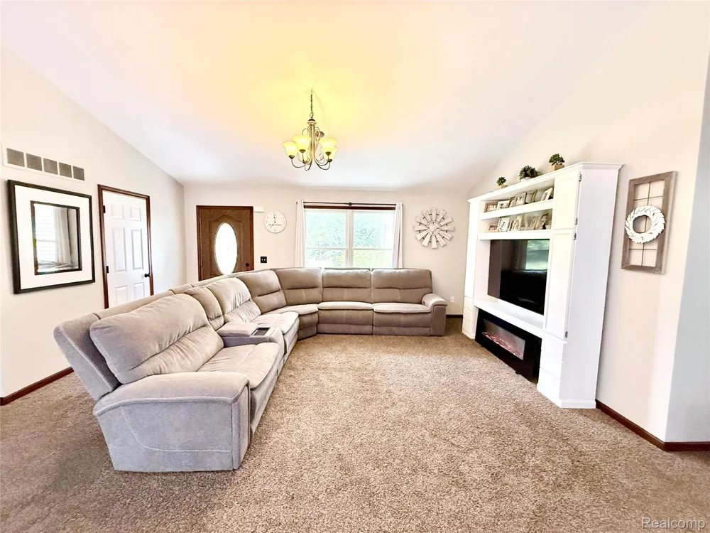 7700 Kitchen Road Wales Township, MI 48027