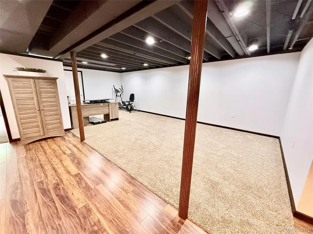 7700 Kitchen Road Wales Township, MI 48027
