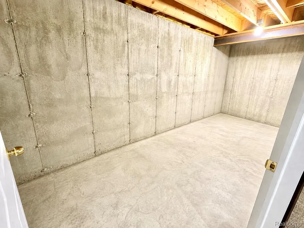 7700 Kitchen Road Wales Township, MI 48027