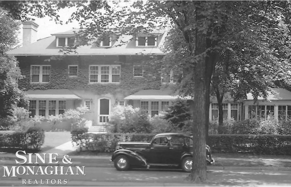 304 University Place Grosse Pointe City, MI 48230