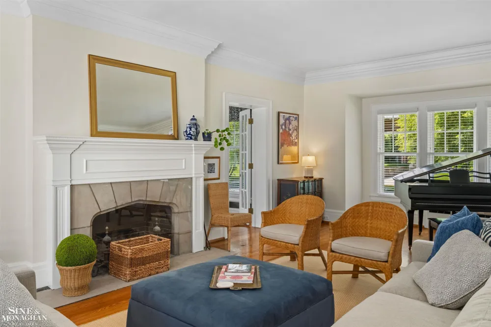 304 University Place Grosse Pointe City, MI 48230