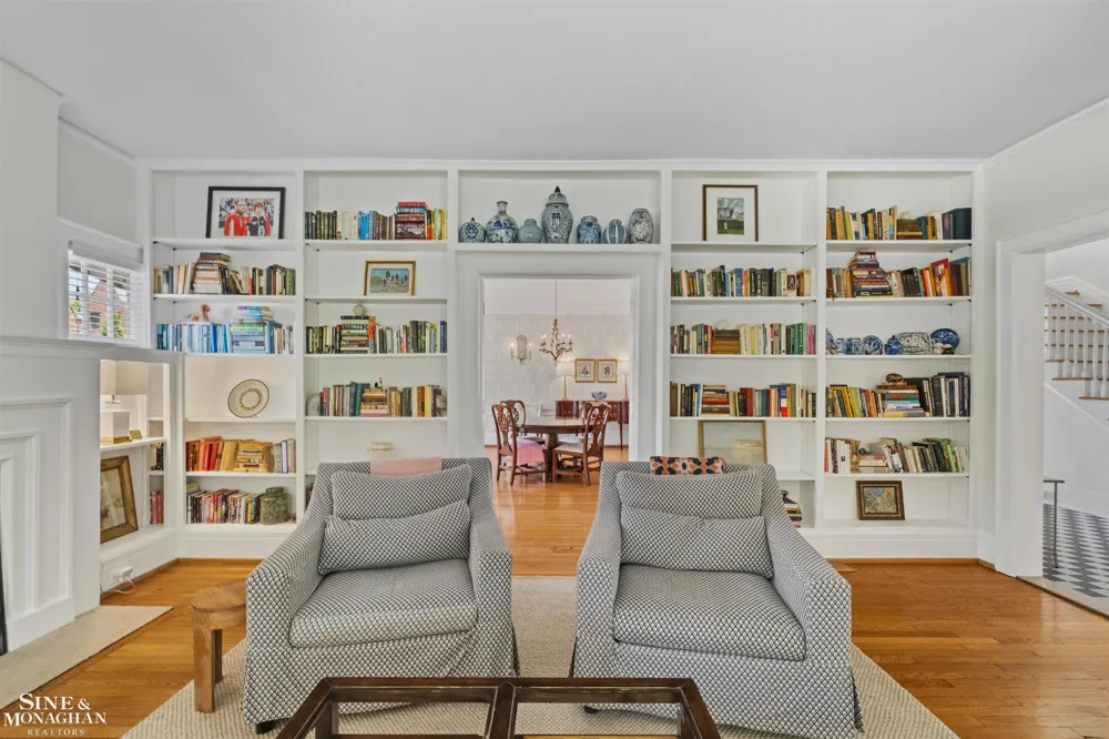 304 University Place Grosse Pointe City, MI 48230