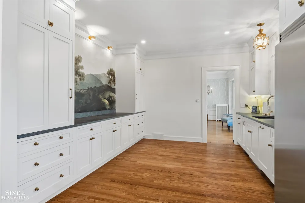 304 University Place Grosse Pointe City, MI 48230