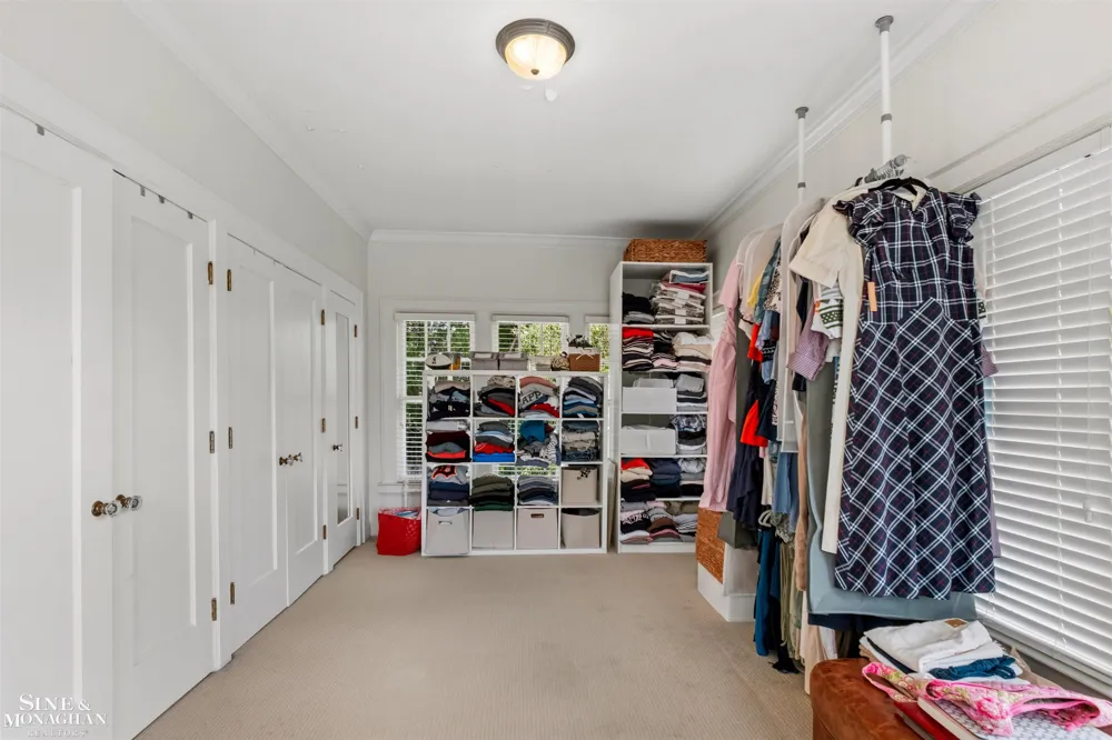 304 University Place Grosse Pointe City, MI 48230