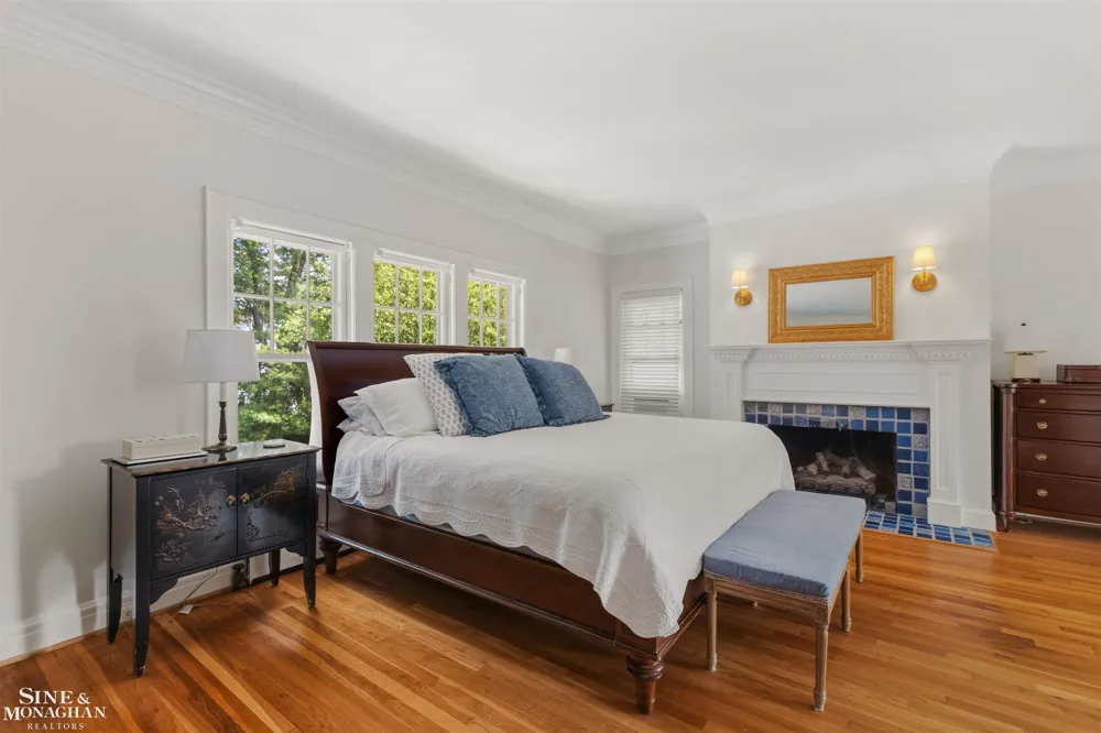 304 University Place Grosse Pointe City, MI 48230
