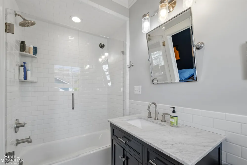 304 University Place Grosse Pointe City, MI 48230