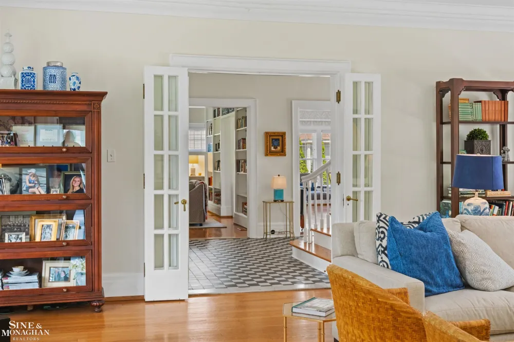304 University Place Grosse Pointe City, MI 48230